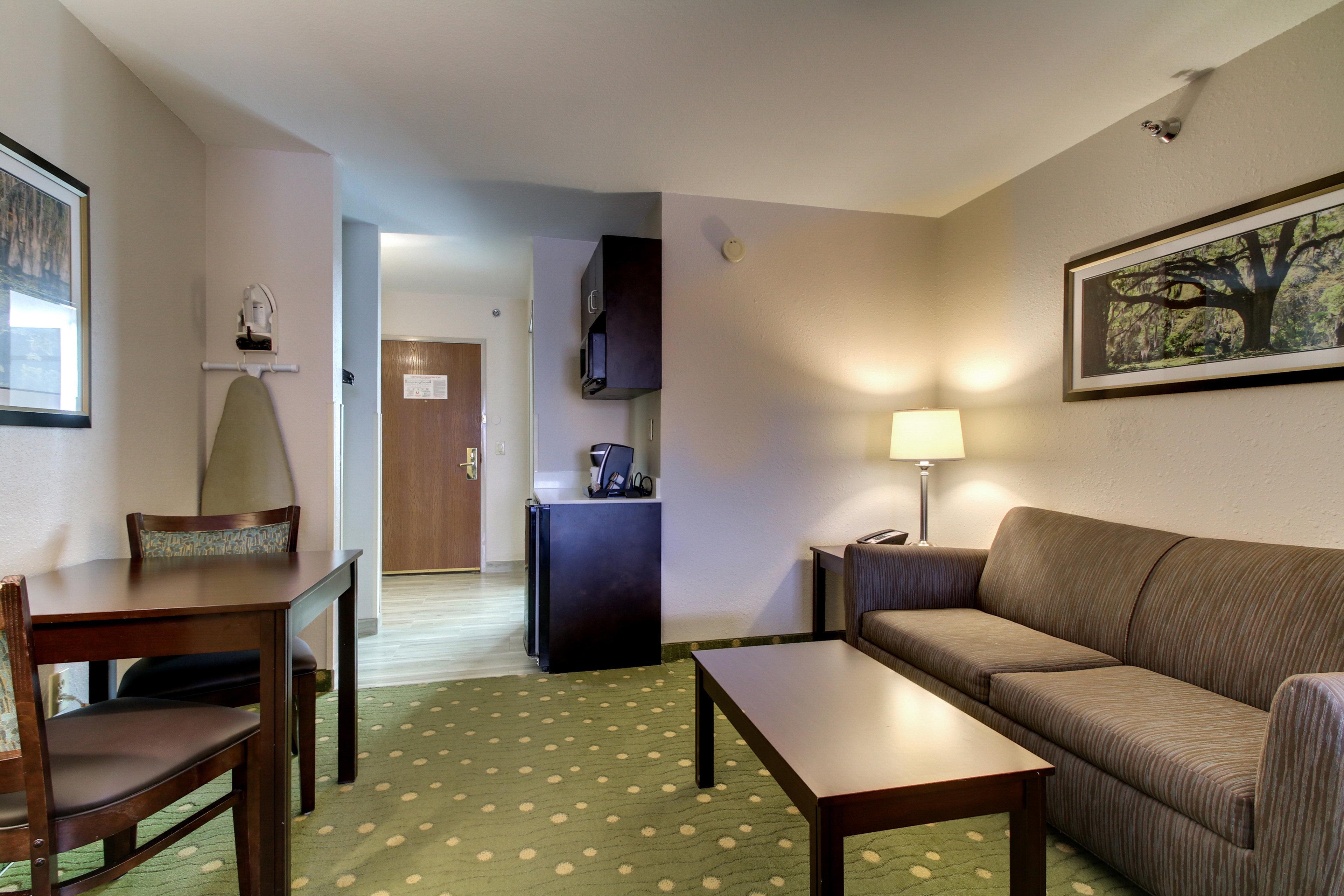 Holiday Inn Express Hotel & Suites Live Oak By Ihg Екстериор снимка