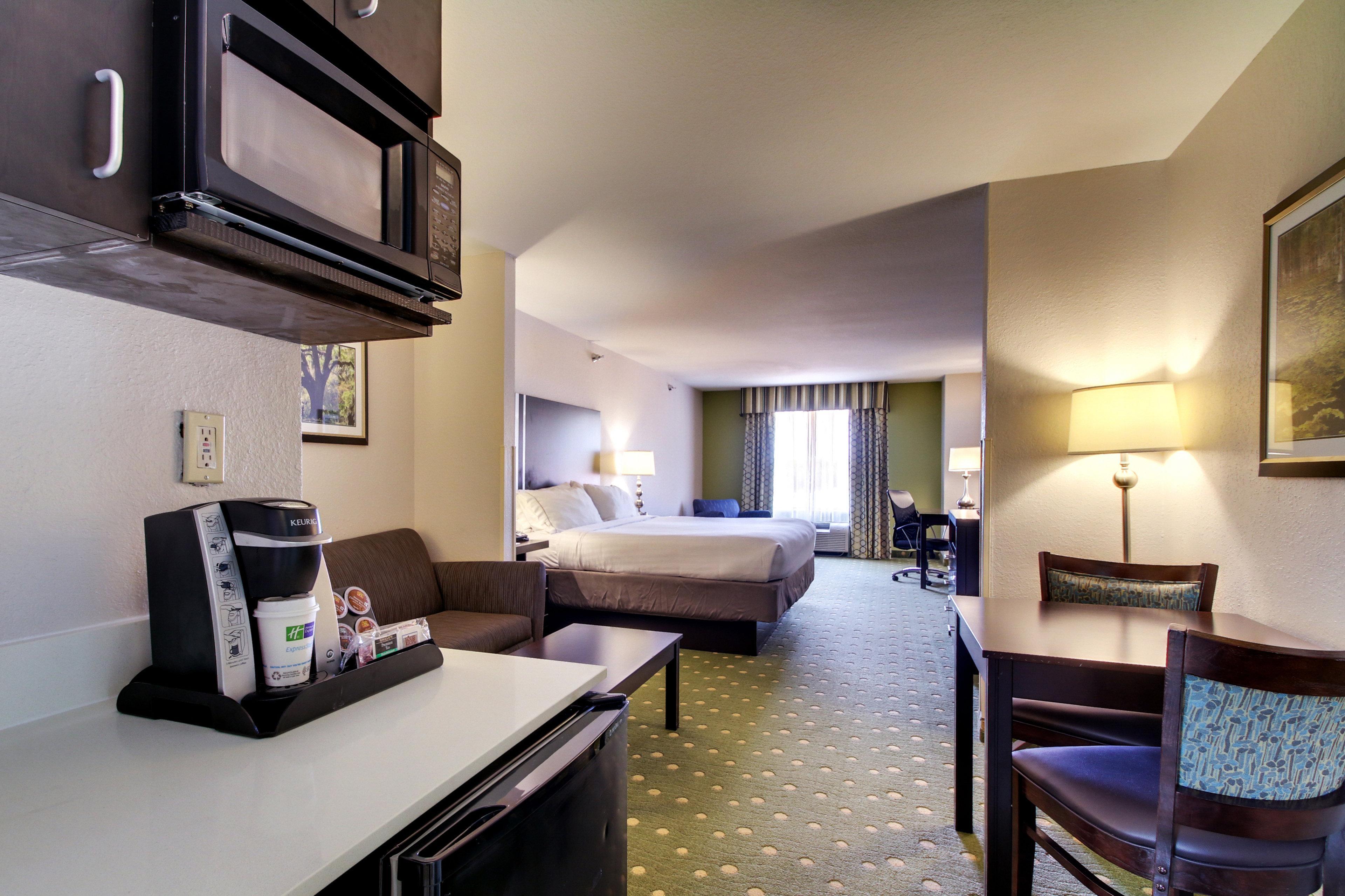 Holiday Inn Express Hotel & Suites Live Oak By Ihg Екстериор снимка